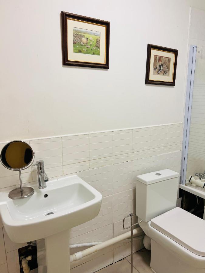 Fabulous 1Bed 1Bath Ground Floor Shared Accommodation ,Only Double Room Edinburgh Dış mekan fotoğraf
