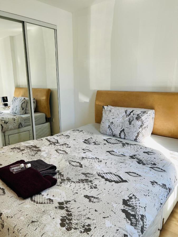 Fabulous 1Bed 1Bath Ground Floor Shared Accommodation ,Only Double Room Edinburgh Dış mekan fotoğraf